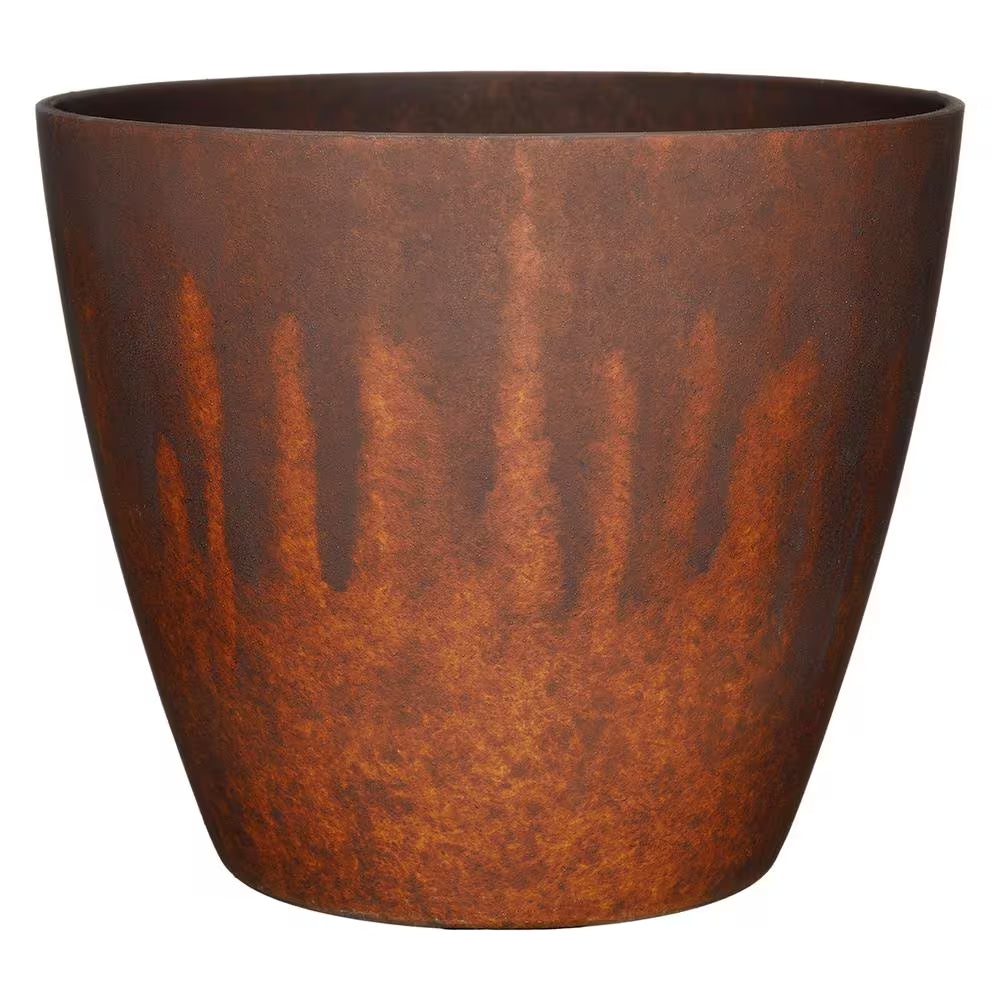 Vogue 8 In. Burnished Rust Resin Planter